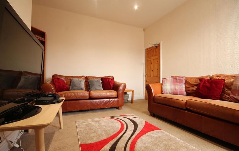 Hazelwood Avenue, Jesmond, Newcastle - Image 1